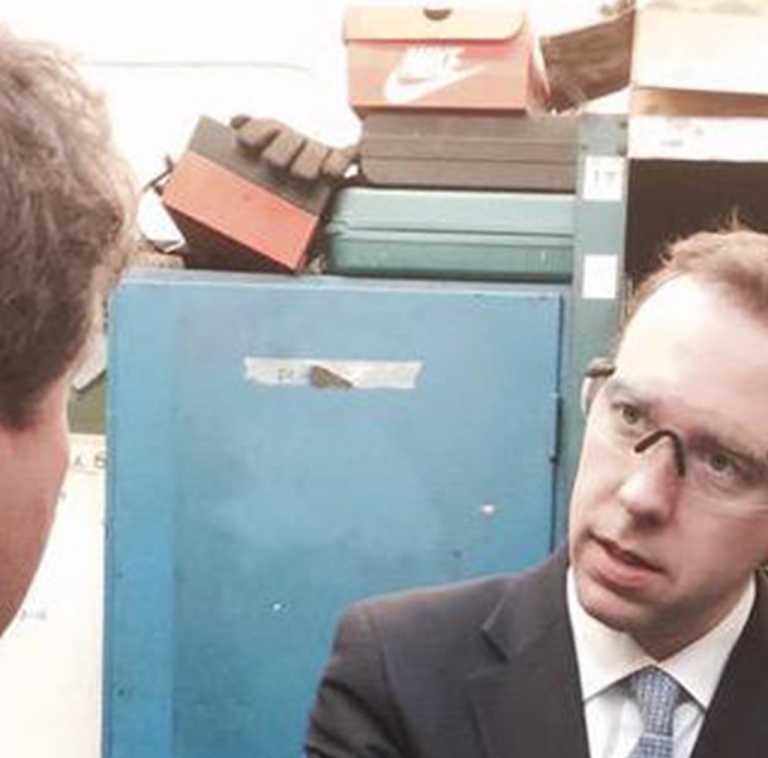Minister & local MP visit Pneumatic Conveying UK